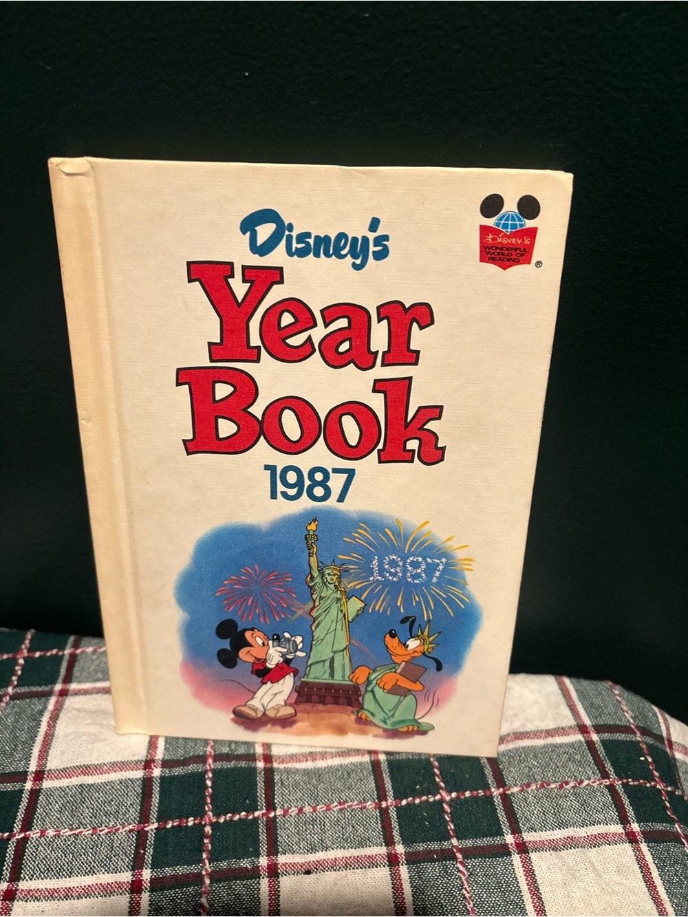 Vintage Disney's Year Book 1987